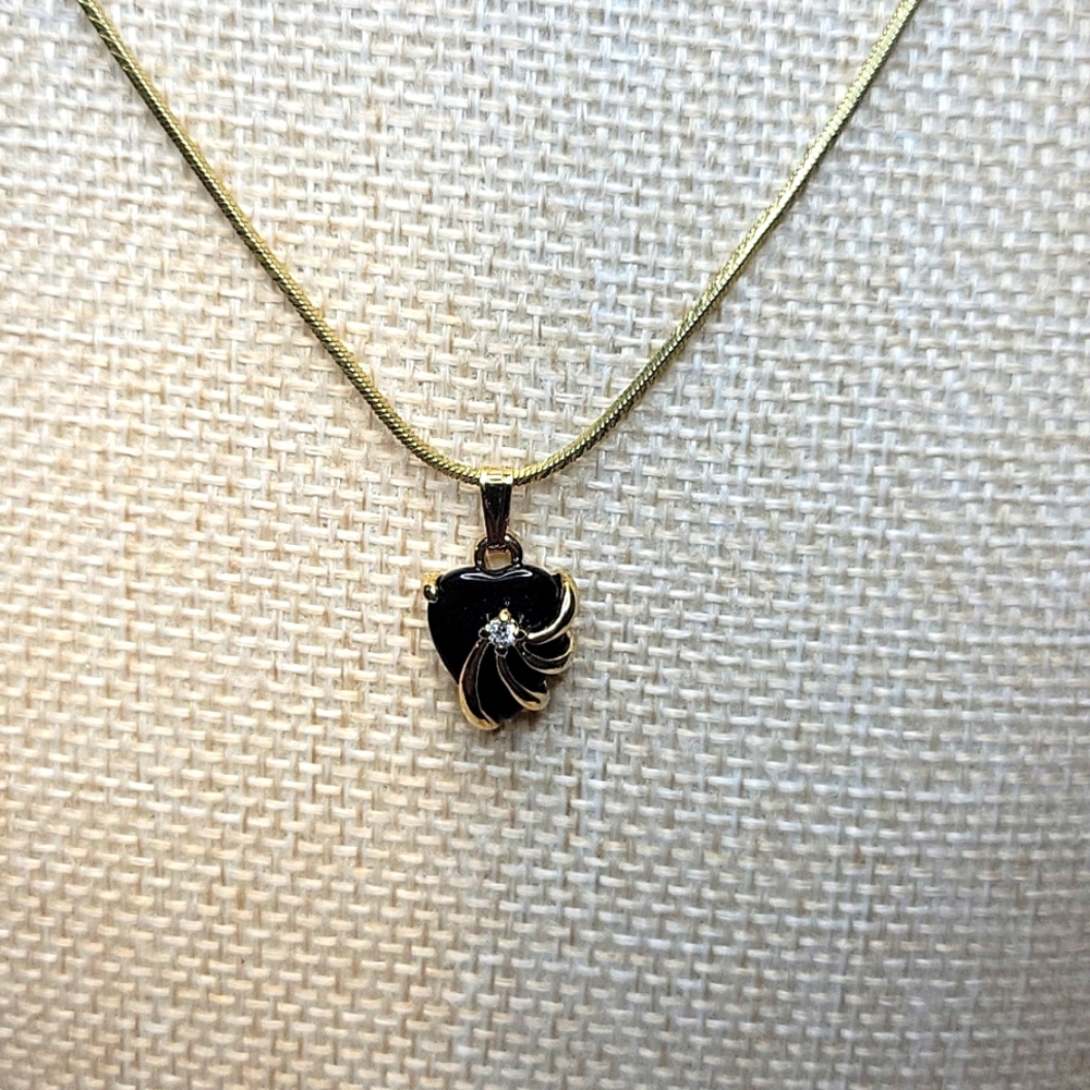 Vintage Dainty Heart Necklace Gold Tone, Glass Pendant With CZ 18" Chain C37
